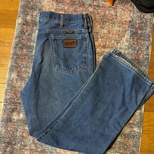 Wrangler Classic Blue Straight Jeans